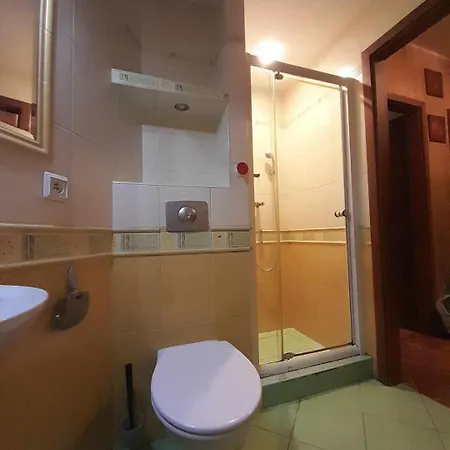 Apartament świetnie Skomunikowany ,2 Pokoje,duży Taras,parking
